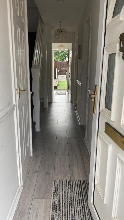 Bv Luxury Spacious 3 Bedroom House At Isaac Close Manchester Kültér fotó