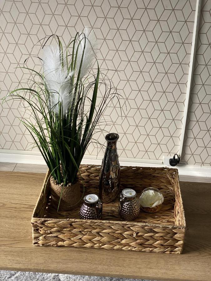 Bv Luxury Spacious 3 Bedroom House At Isaac Close Manchester Kültér fotó